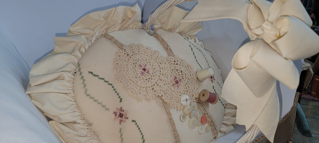 Vintage Sewing Basket with Lid and Ruffled Trim