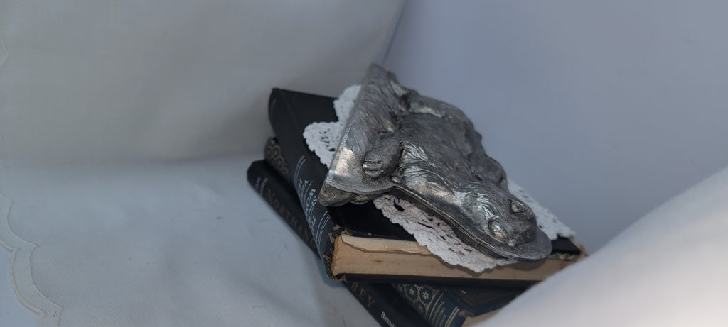 Vintage Rabbit Mold