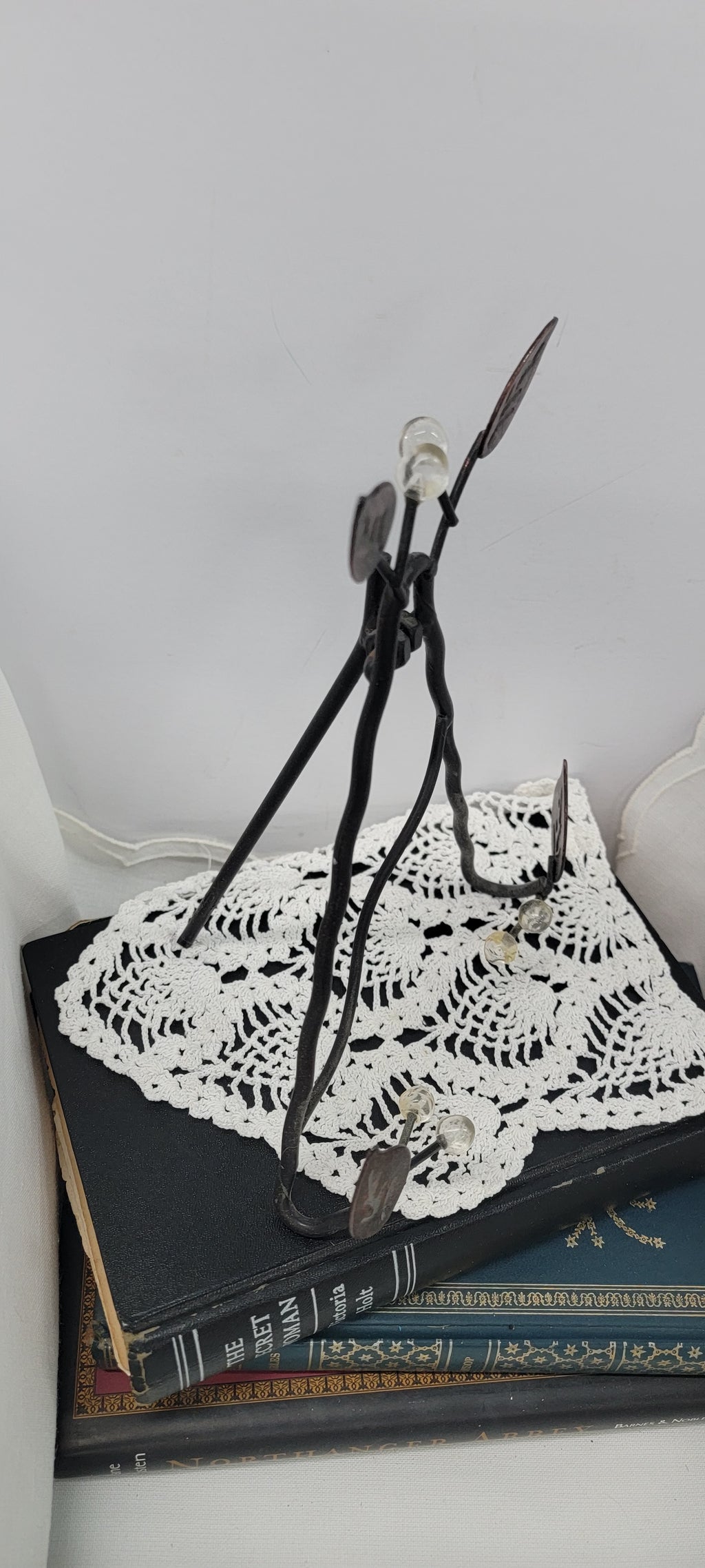 Decorative Wire Plant Stand