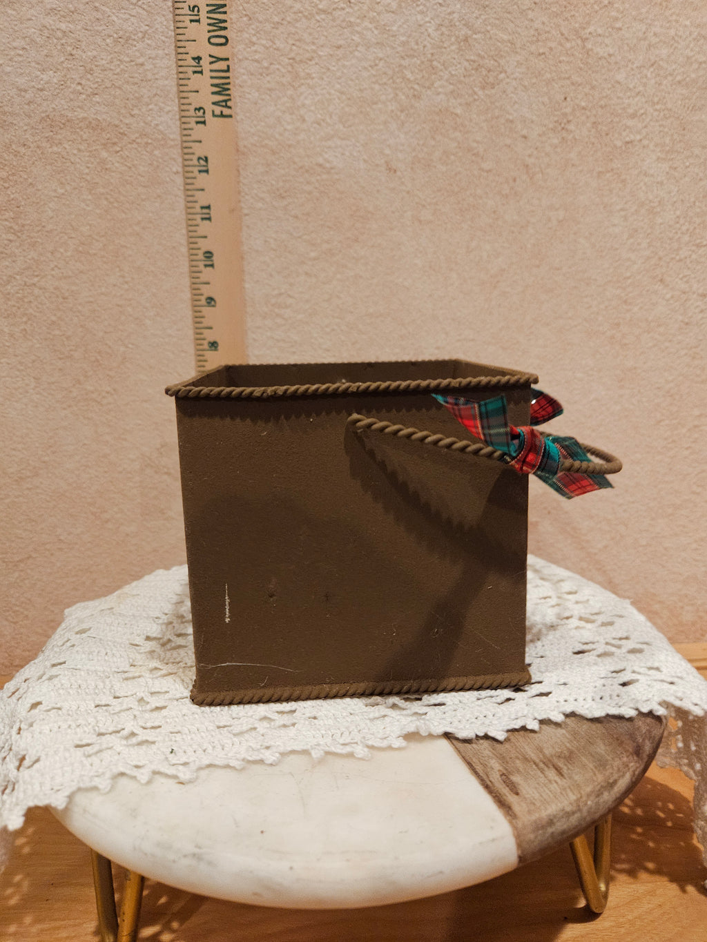 Decorative Snowflake Basket with Ribbon