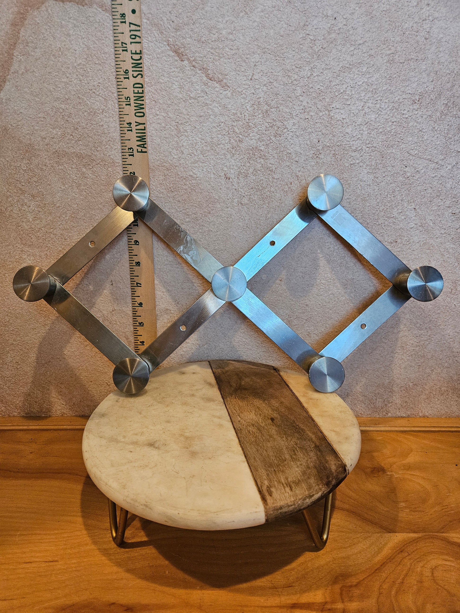 Modern Geometric Metal and Wood Decorative Stand