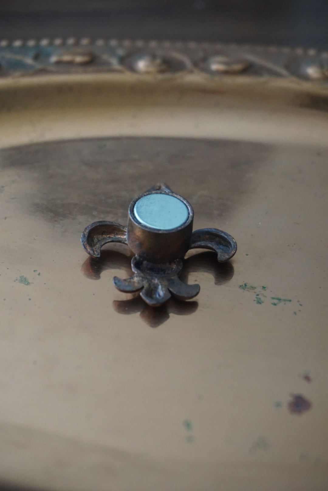 Fleur-de-lis Decorative Pin