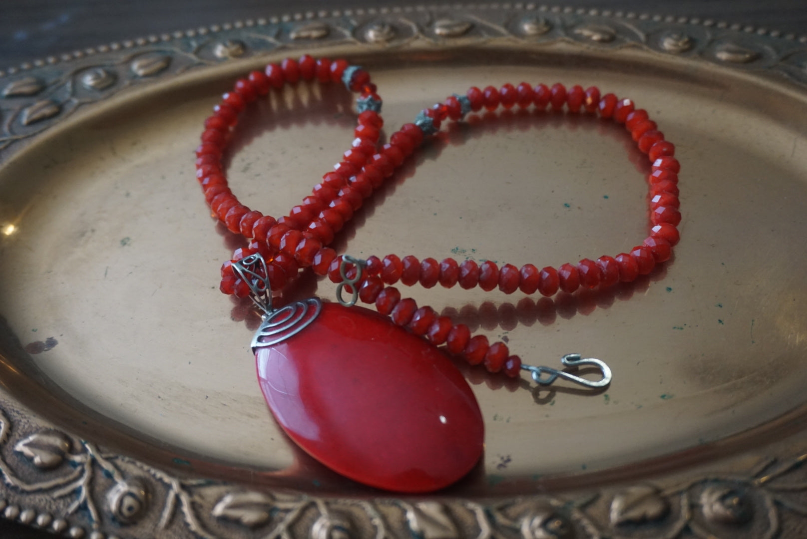 Red Beaded Necklace with Oval Pendant