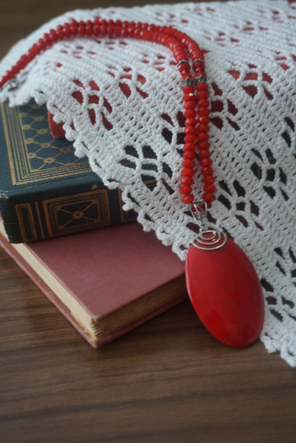 Red Beaded Necklace with Oval Pendant