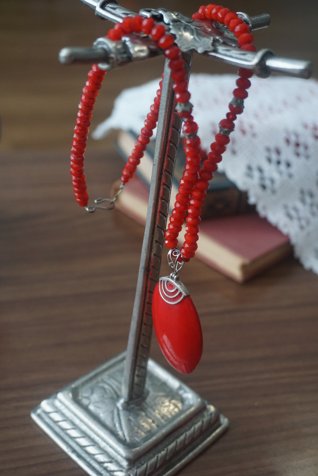 Red Beaded Necklace with Oval Pendant