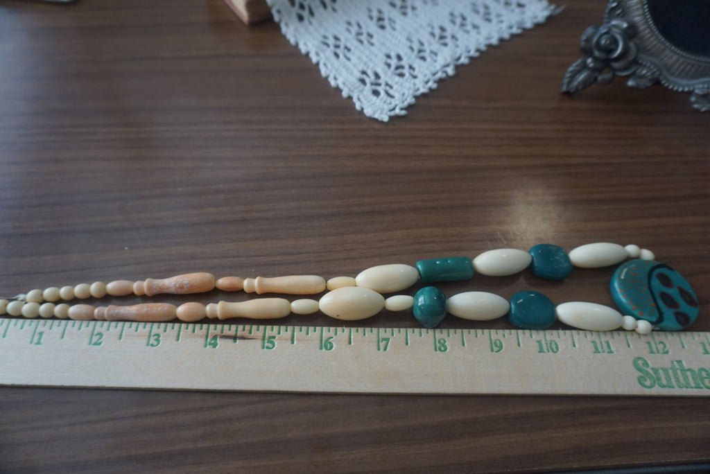Vintage Beaded Necklace