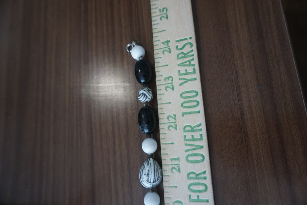 Vintage Stylish black and white beaded necklace