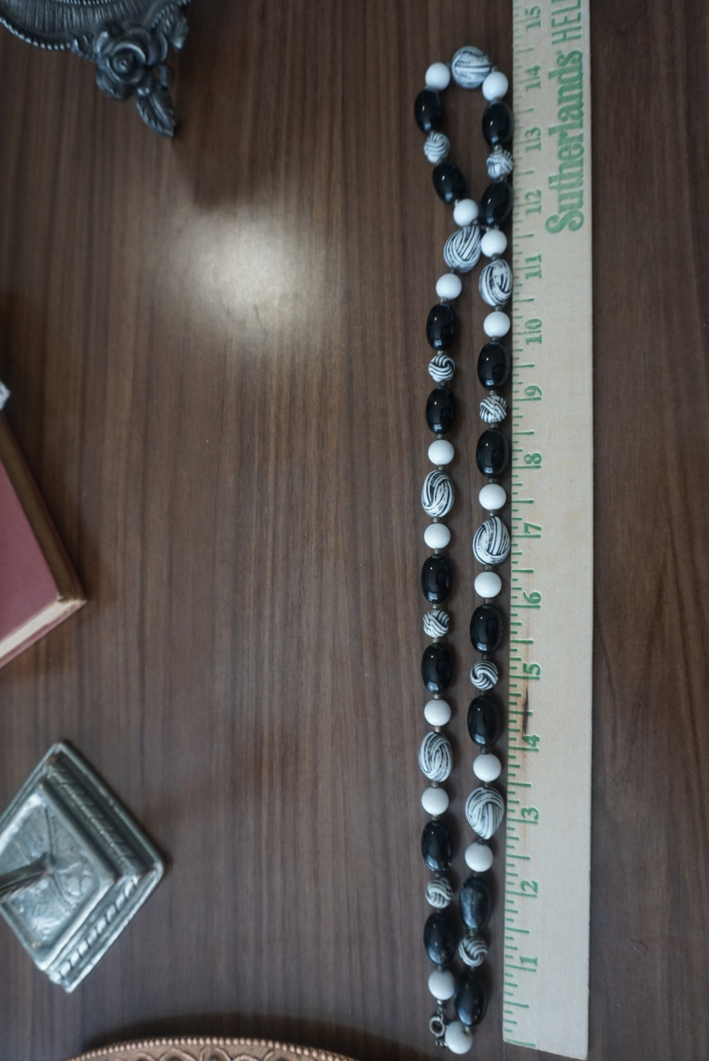 Vintage Stylish black and white beaded necklace