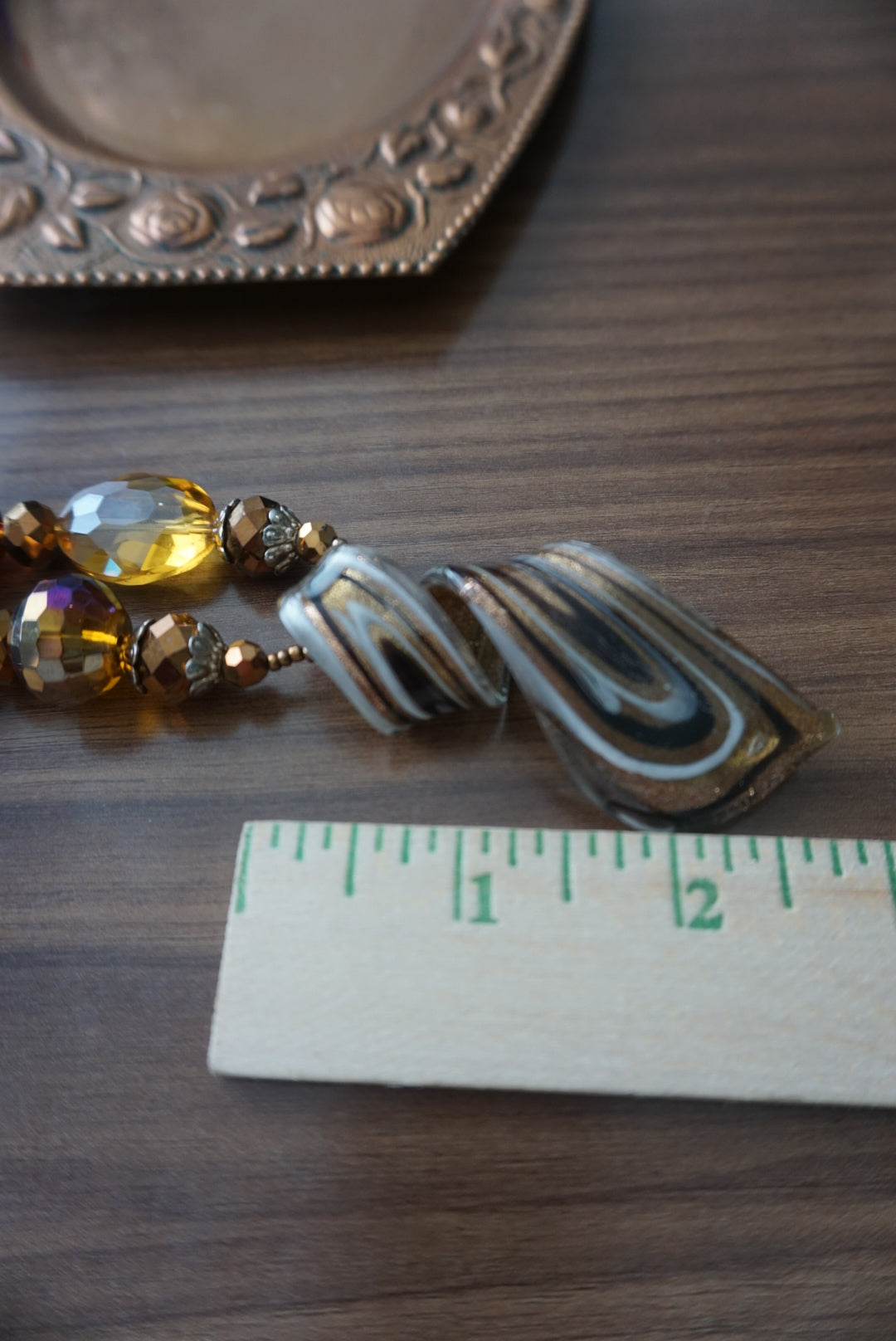 Elegant Gold-Tone Beaded Necklace with Pendant