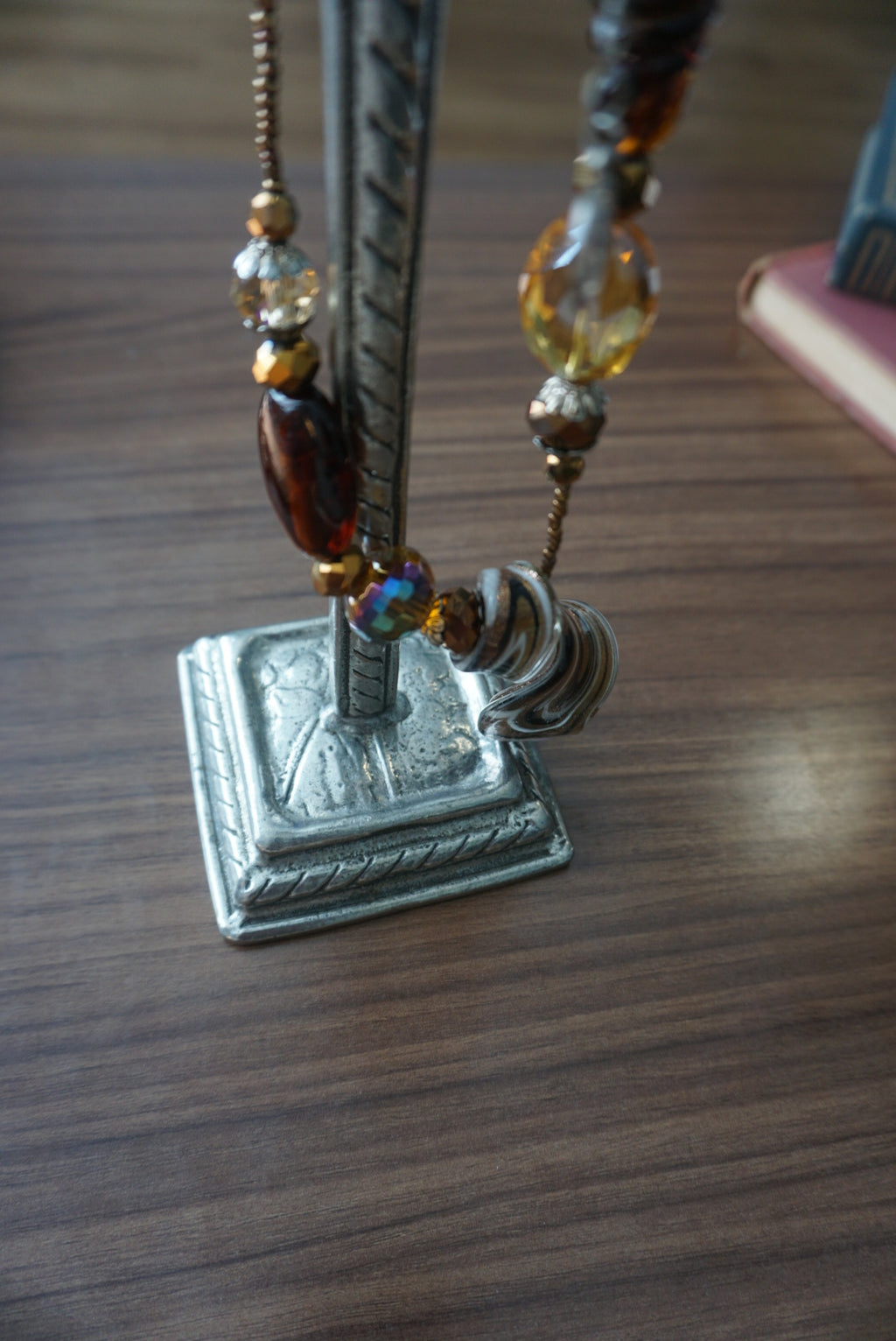 Elegant Gold-Tone Beaded Necklace with Pendant