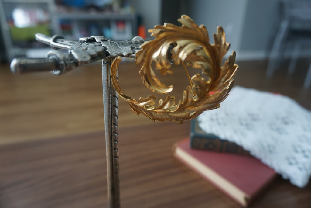 Vintage Gold Leaf Brooch