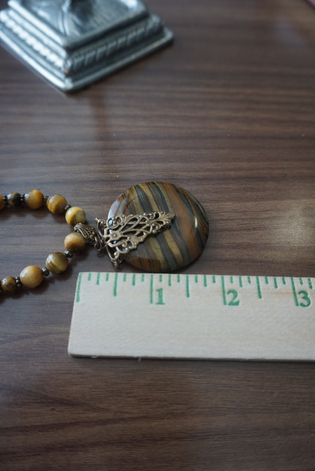 Elegant Tiger Eye Pendant Necklace