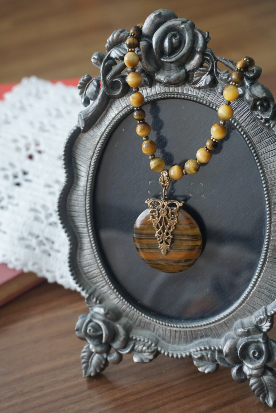 Elegant Tiger Eye Pendant Necklace