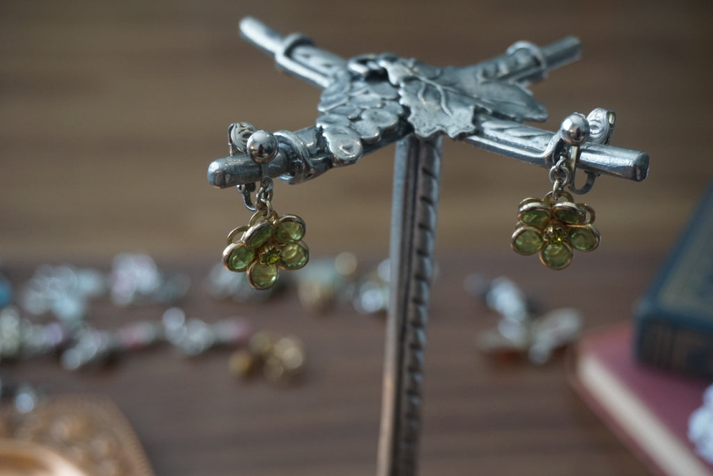 Vintage Flower Design Clip-on Earrings