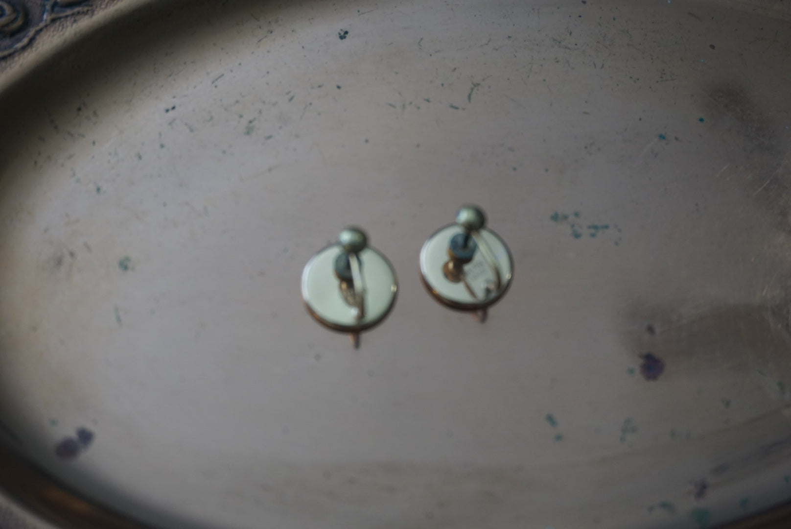 Vintage Black and Gold Cuff Links