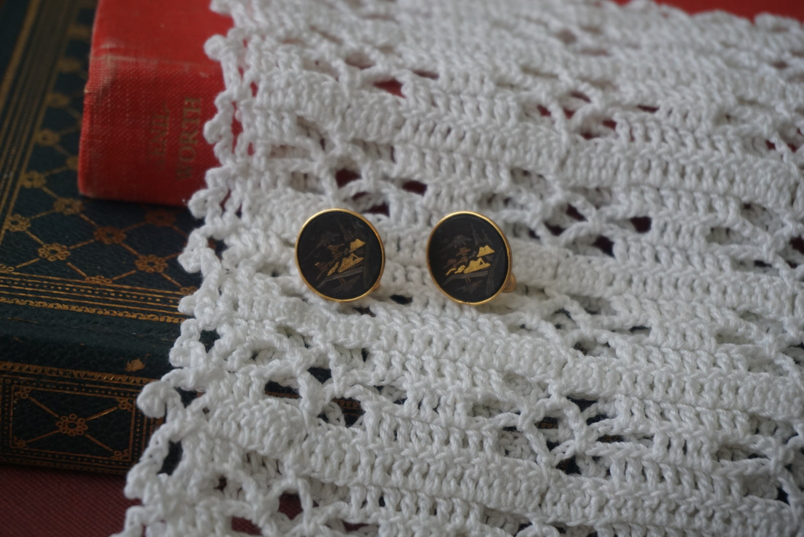 Vintage Black and Gold Cuff Links