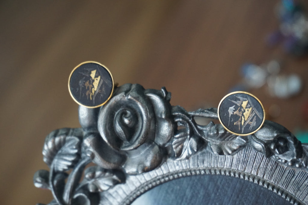 Vintage Black and Gold Cuff Links
