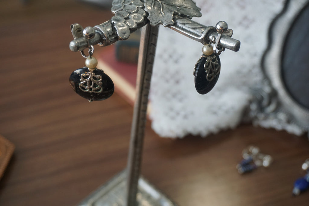 Vintage Black and Silver Clip-On Earrings