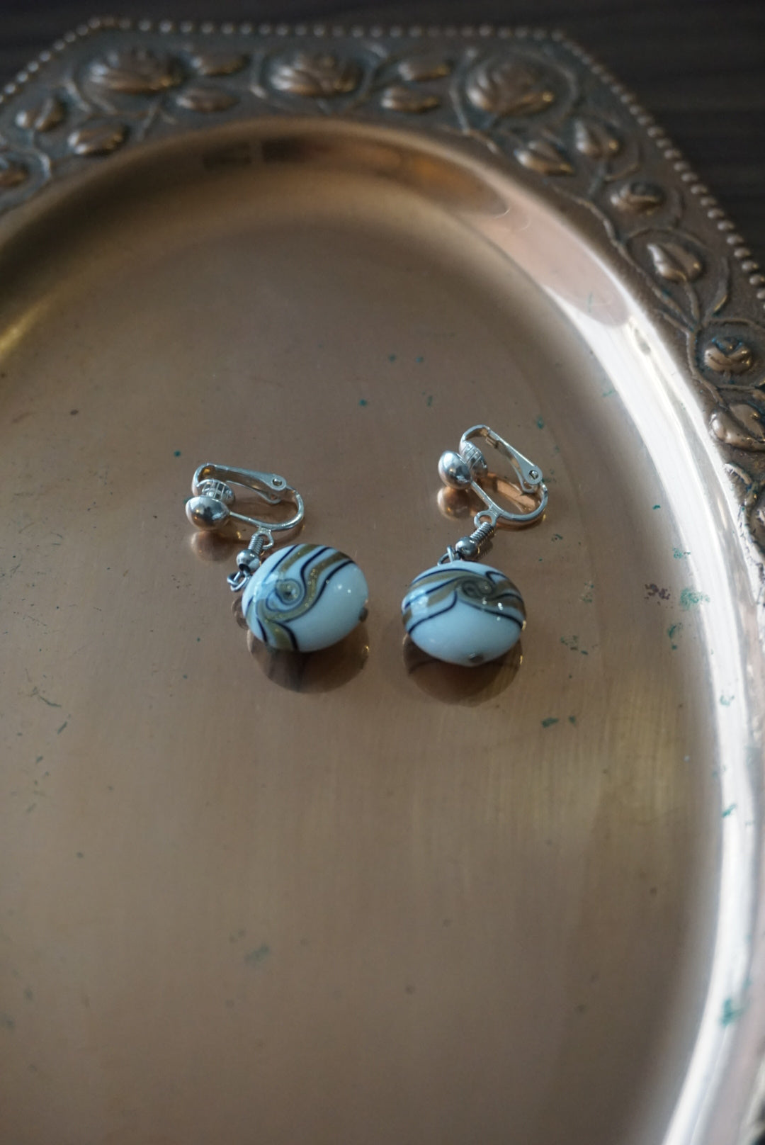 Elegant White and Gold Swirl Earrings
