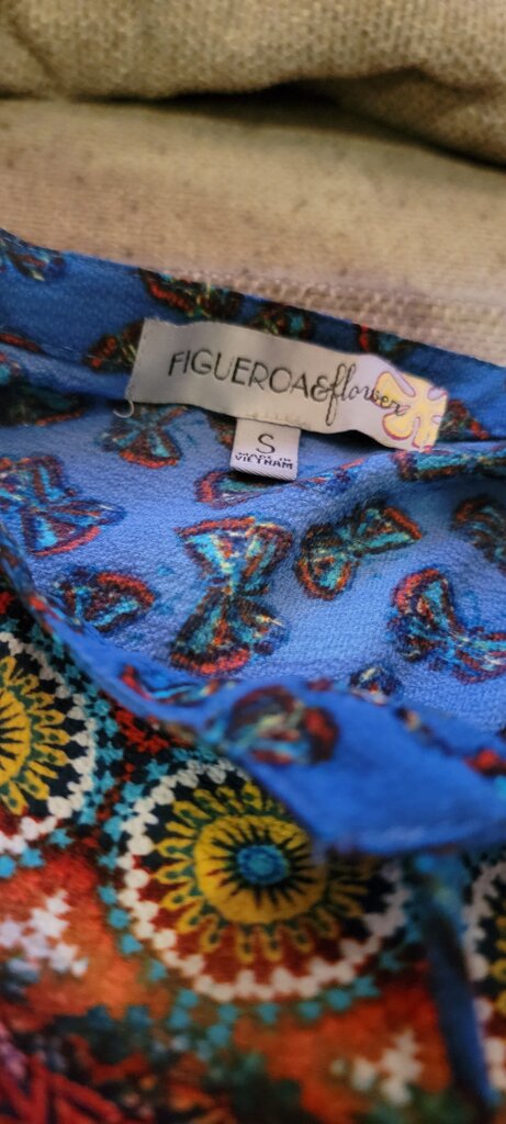 Figueroa & Flores Floral Print Blouse