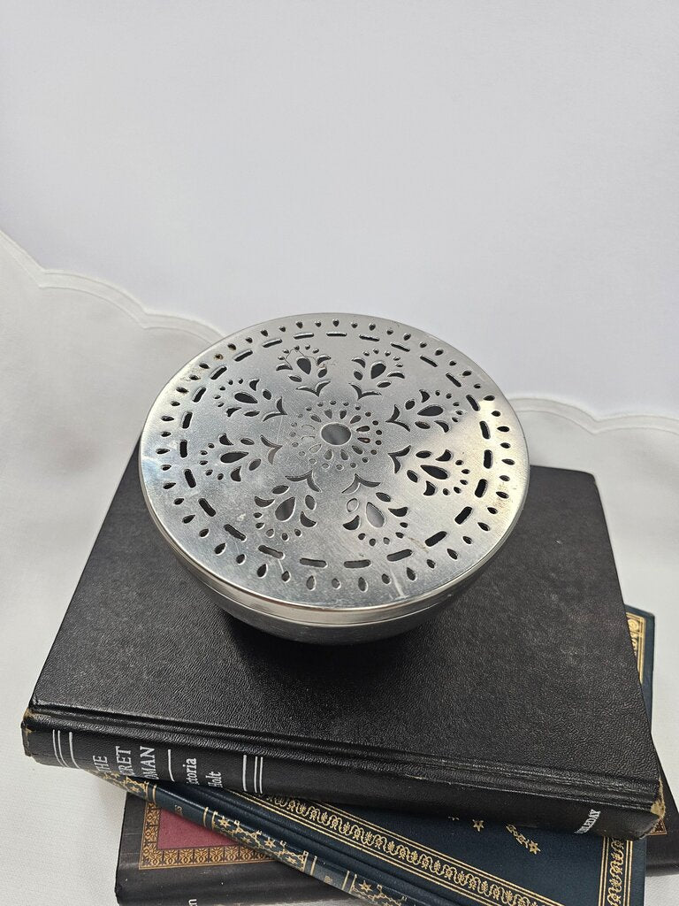 Vintage Brass Incense Burner / Candle Holder / Potpourri Holder with Floral Design Lid