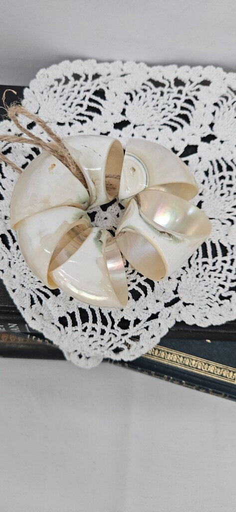 6 vintage Decorative Shell Piece Napkin Rings