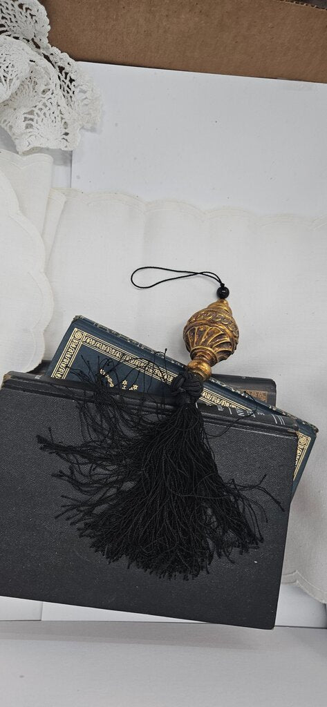 Decorative Art Deco vintage Tassel
