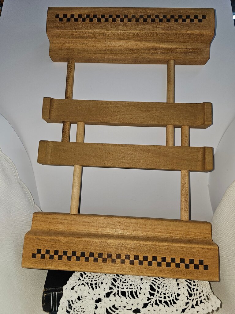Pampered Chef Wooden Recipe Holder