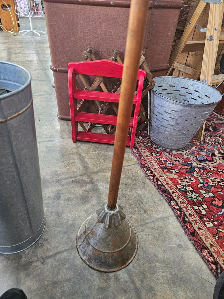 Vintage Hand Washer: Clothes Washing Tool Rustic Primitive
