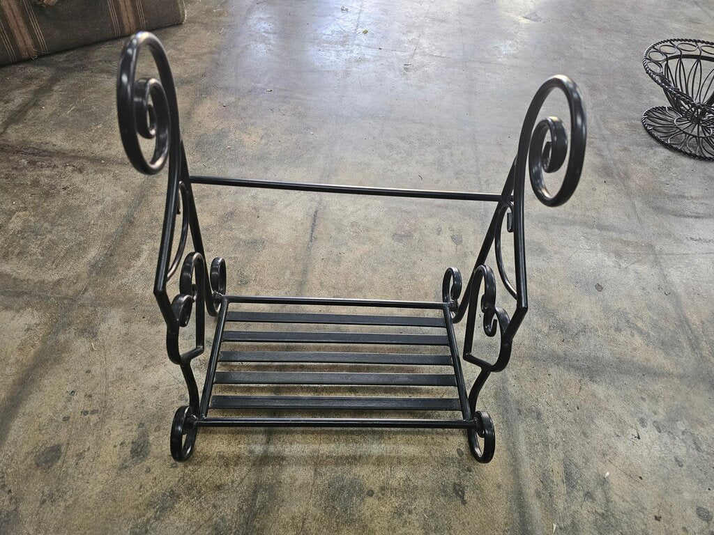 Metal Decorative Stand
