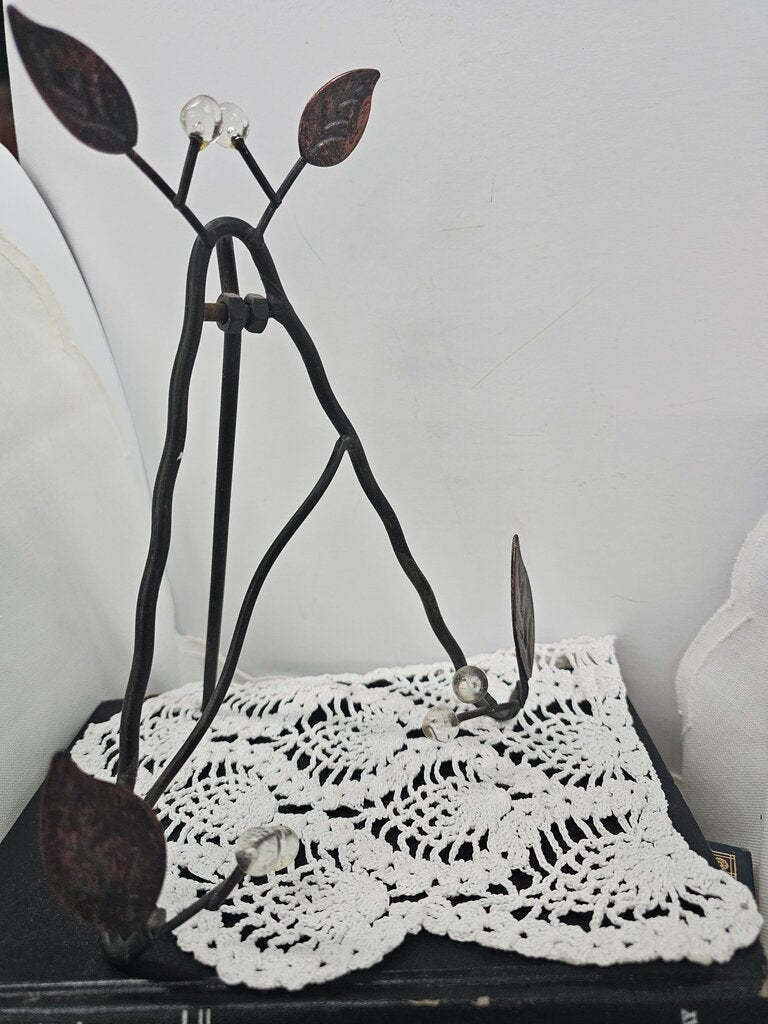 Decorative Wire Plant Stand