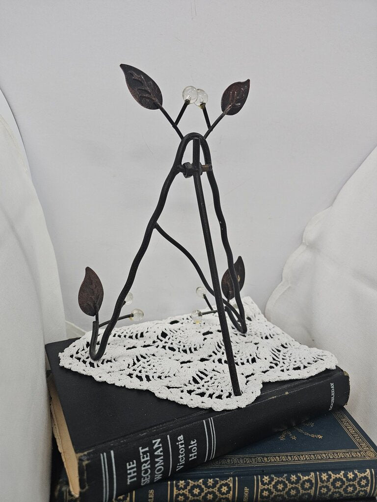 Decorative Wire Plant Stand