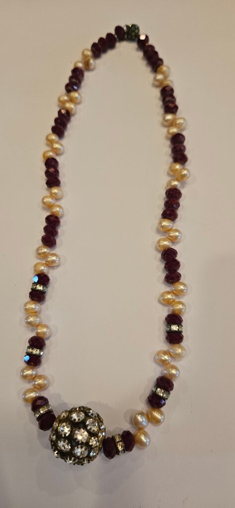 Vintage Beaded Necklace with Pearls and Rhinestone