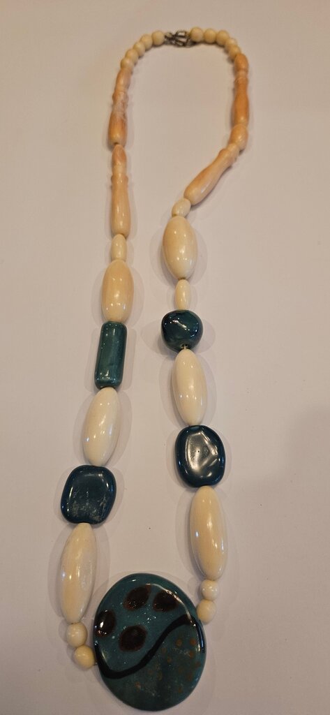 Vintage Beaded Necklace
