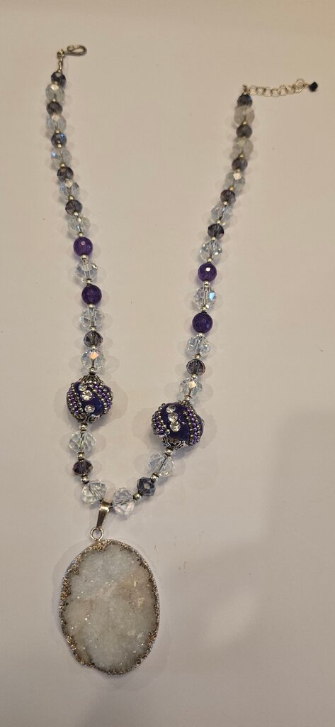 Purple and Silver Beaded Necklace with Agate Pendant