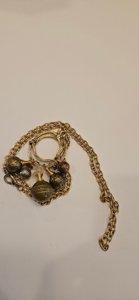 Vintage Gold Tone Beaded Necklace