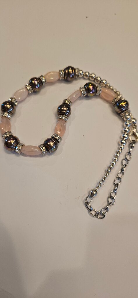 Elegant Beaded Bracelet with Silver Accents