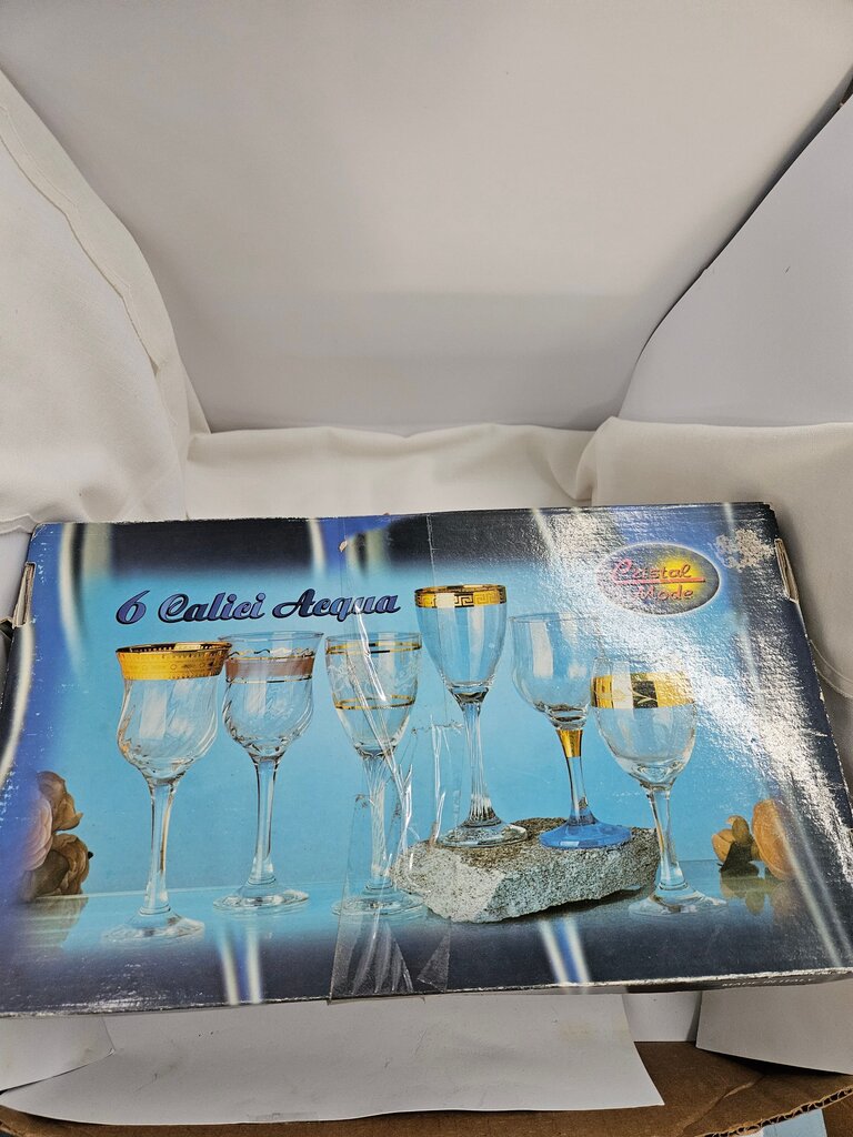 Set of 6 Cristal Mode Wine Glasses with Decorative Rim in box label