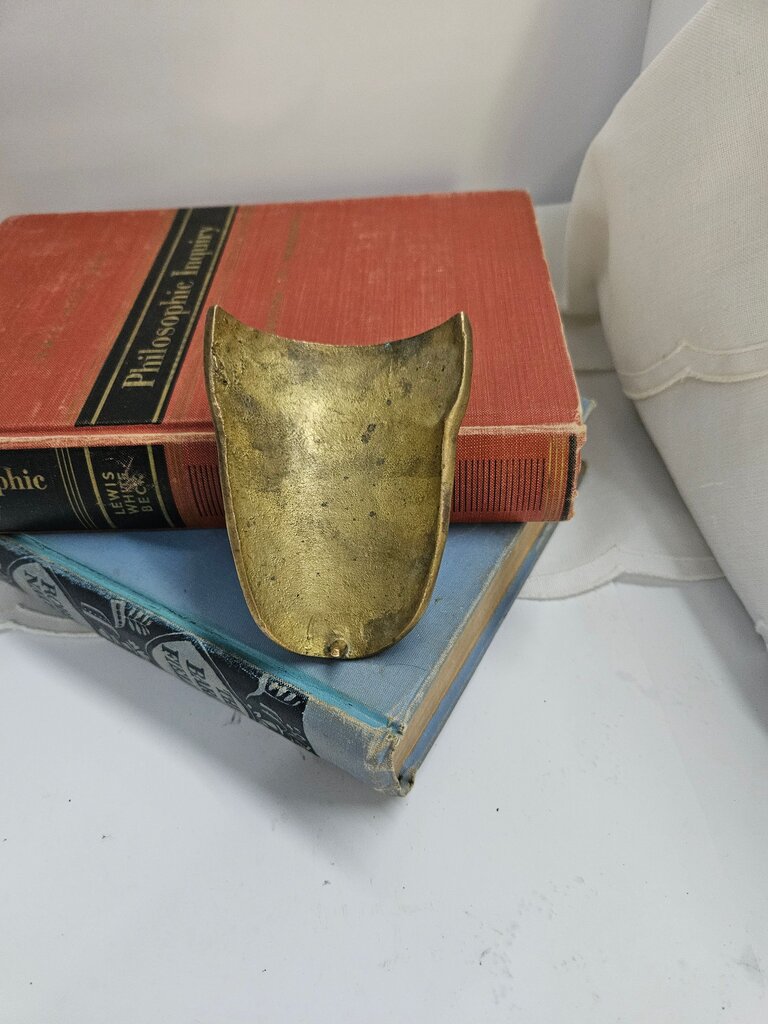 Vintage Brass Knuckle Duster label