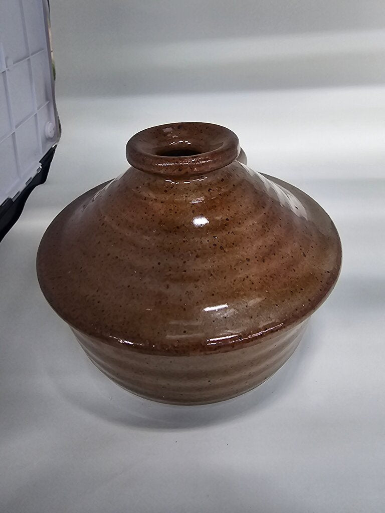 Decorative Brown Ceramic Cookware Dishes French onion soup dishes. Mid-century ceramic stoneware Label
