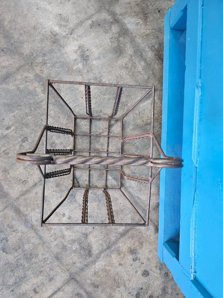 Vintage Metal Wire Basket/magazine holder label