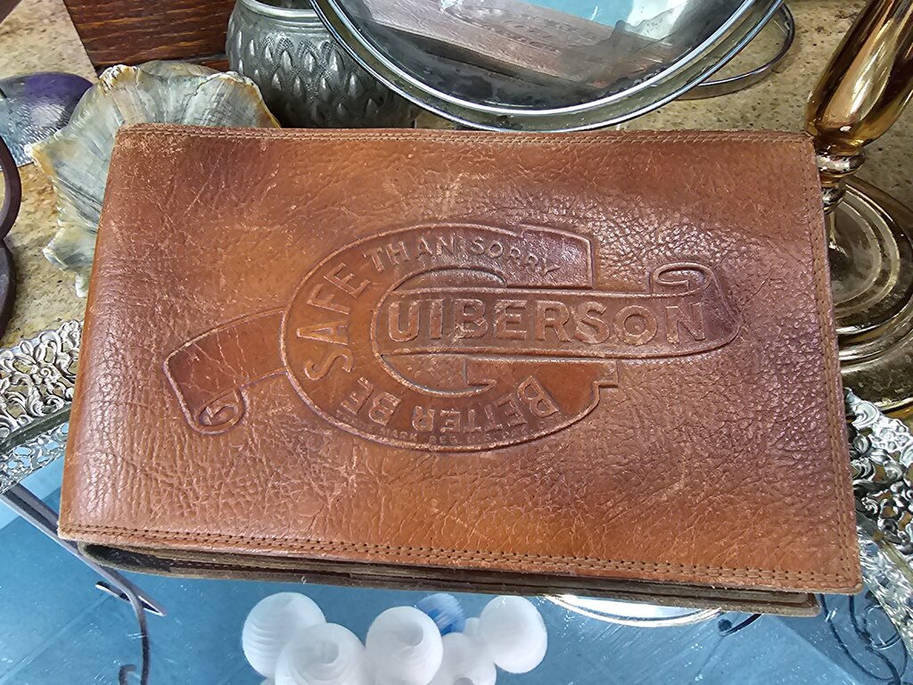 Vintage Leather Wallet Uiberson Better be safe than sorry label