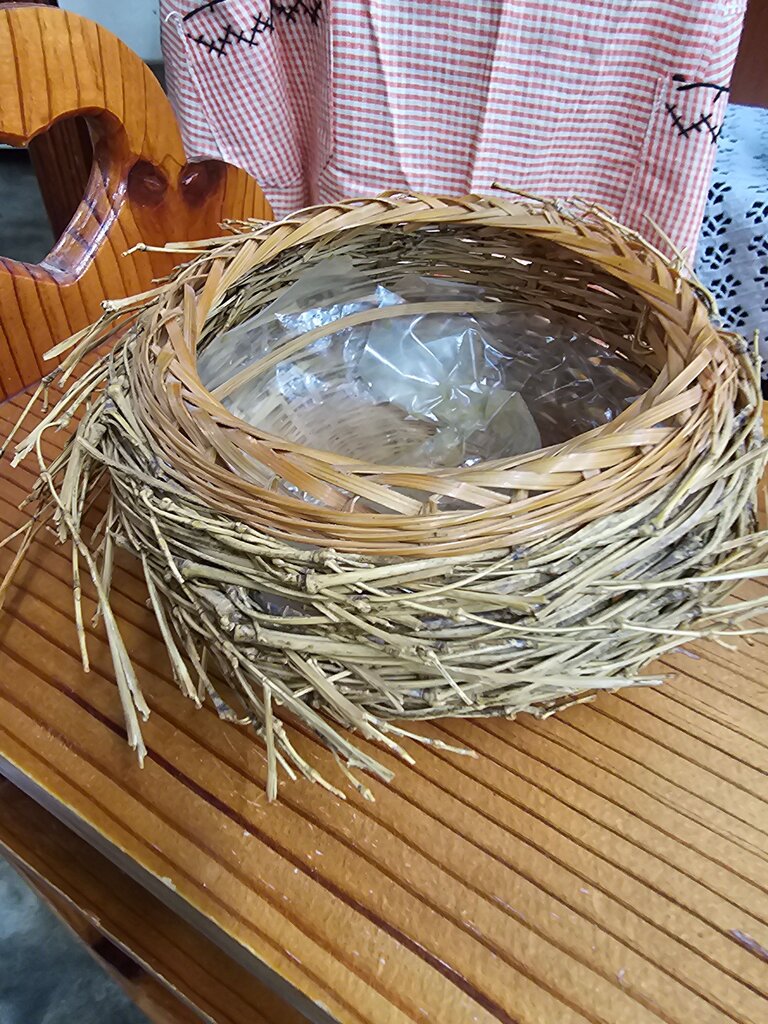 Bamboo Hand Woven Bun/Egg/Fruit/Bread/Decorative Round Nest Basket label