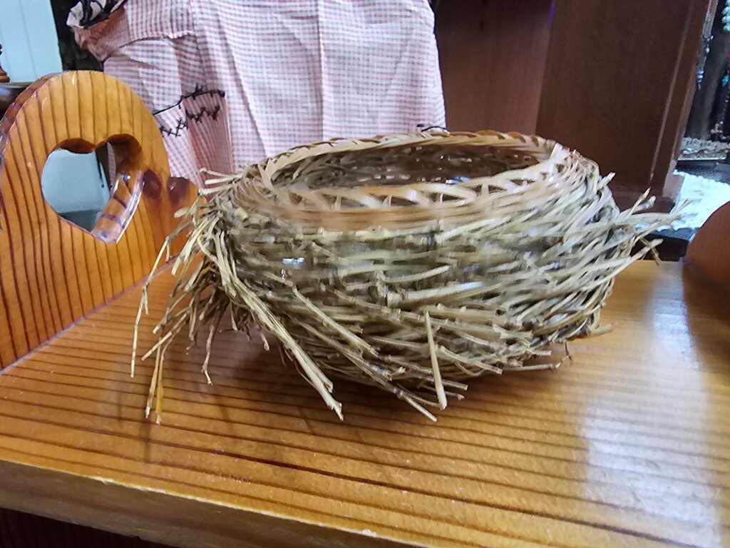 Bamboo Hand Woven Bun/Egg/Fruit/Bread/Decorative Round Nest Basket label