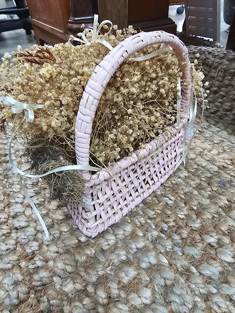 Dried Flower Basket Arrangement label