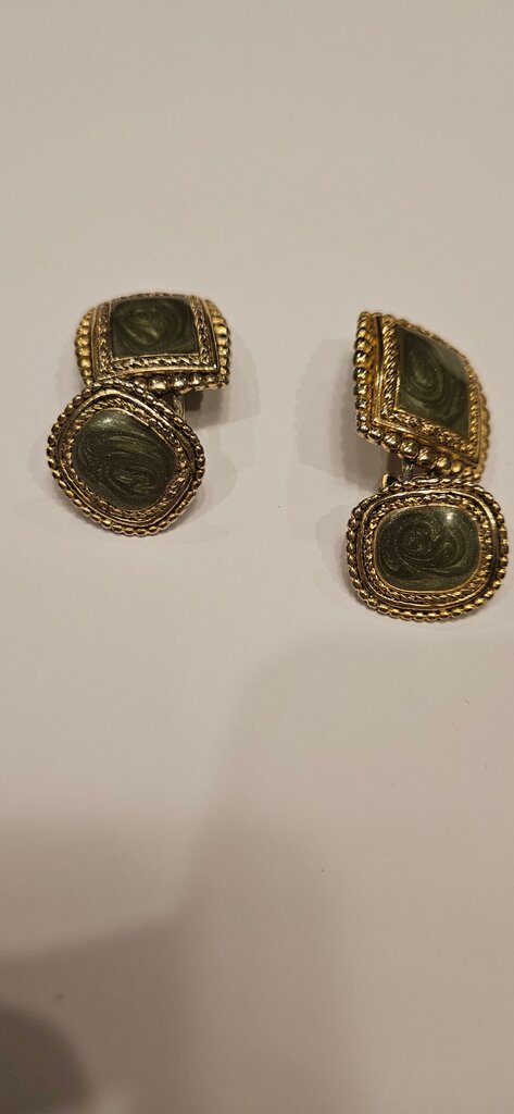 Vintage Green Stone Clip-On Earrings