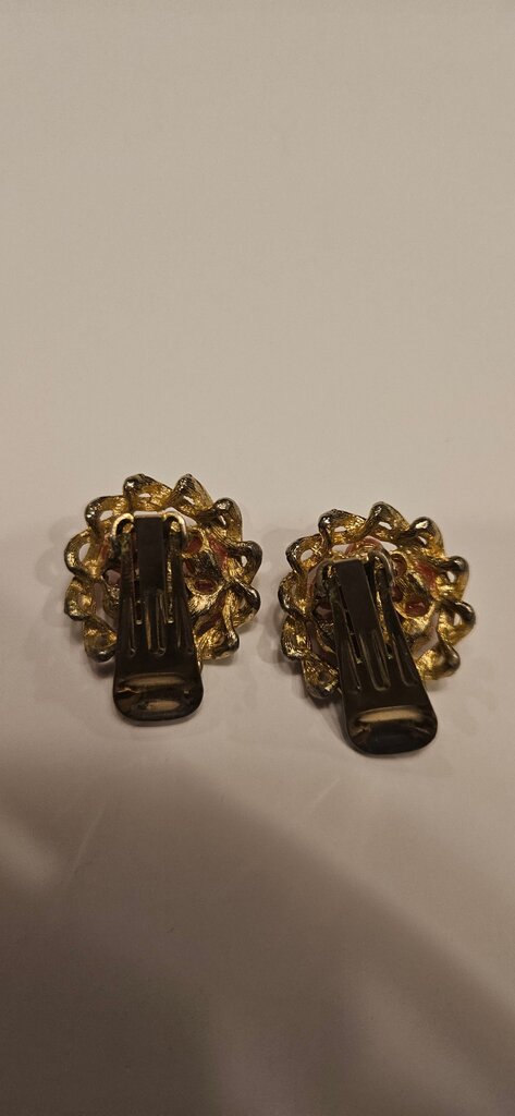 Vintage Pink Pearl Clip-On Earrings