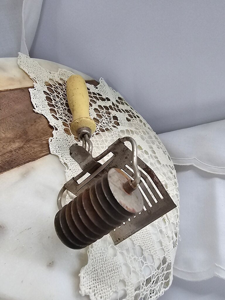 Vintage Metal Hand Rolling Pasta Cutter with Wooden Handle