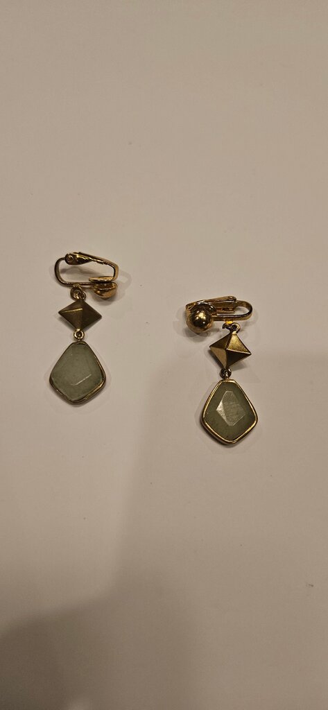 Elegant Gold and Green Earrings