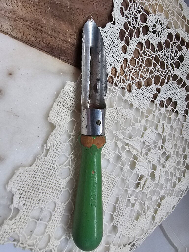 Antique Green wooden handle vegetable peeler, fish scaler, paring knife. Vintage, Rustic, primitive, country farmhouse kitchen tool, scraper